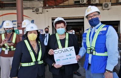 Llegan vacunas a Guatemala