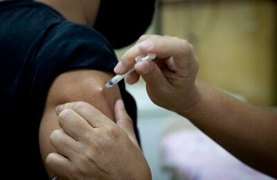 Encuentro virtual estuvo encabezado por la Subsecretaria de Salud Pública, Dra. Paula Daza; el Representante de OPS/OMS Chile, Dr. Fernando Leanes y el jefe de la Unidad de Inmunización Integral de la Familia de OPS/OMS Washington D.C., Dr. Cuauhtémoc Ruiz-Matus.