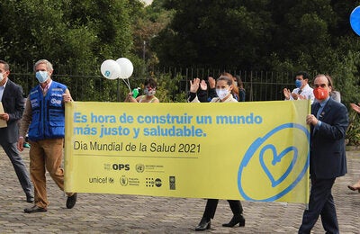 Concierto sorpresa para reconocer labor del personal sanitario en el Día Mundial de la Salud