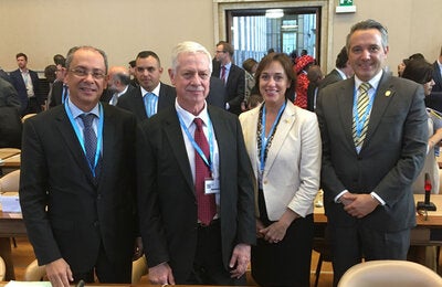 De izquierda a derecha: Francisco Javier Terrientes, Panamá; Jorge Basso, Uruguay; Karen DeSalvo, Estados Unidos; y Fernando Llorca, Costa Rica.