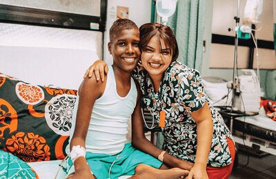 niños con cáncer y enfermera en la Republica Dominicana