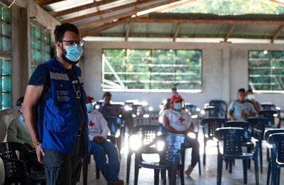 Persona de OPS en Capacitacion