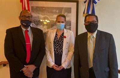 OPS se reune con Embajadora de Canadá