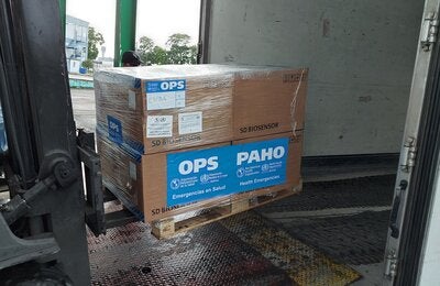 Donación de tests, set secuenciación, frasco transportación