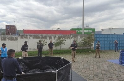 Capacitación a equipos de emergencia en uso de kits de suministro, abastecimiento de agua y gestión de residuos