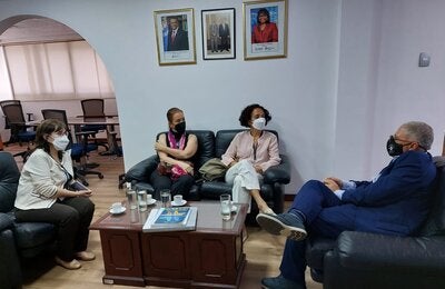 Reunión entre el Representante de OPS y la presidenta de la Sociedad Venezolana de Pediatría