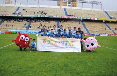 © PAHO/WHO Bolivia | 2012. Vaccination Week in the Americas. Vacunatón Campaign.