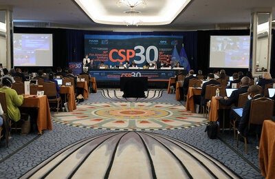 Aspecto general de la sala donde se celebra la 30 Conferencia Sanitaria Panamericana 