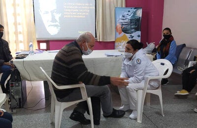 Ejercicios prácticos realizados por los asistentes en el taller de mhGAP de Mucuchíes, estado Mérida, en el occidente de Venezuela