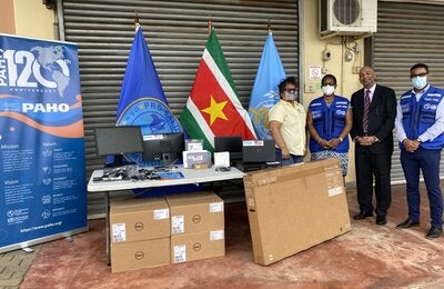 Group picture during handover