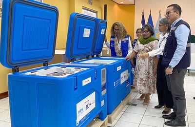 Equipos de cadena de frío donados por OPS al Ministerio de Salud de Nicaragua