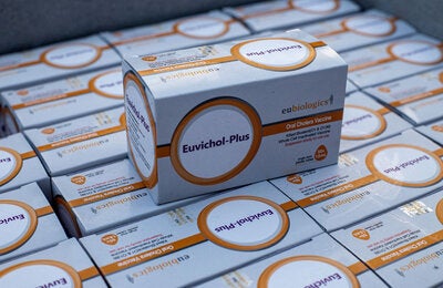 Haïti reçoit une première livraison de vaccins contre le choléra