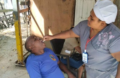 Durante vacunaciòn en sectores vulnerables.