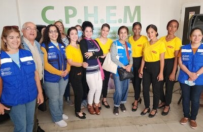 Expertos de OPS visitan centros de salud de Cienfuegos para conocer más sobre respuesta a VIH en Cuba