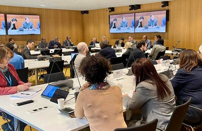 dr barbosa meets with americas representatives at 152 who exec board