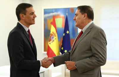 PAHO Director meets the President of the Government of Spain, Pedro Sánchez