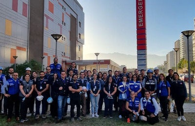 Participante de entrenamiento - Fachada hospital de Chile