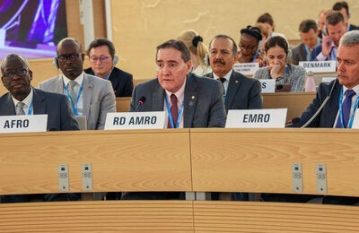 Dr. Jarbas Barbosa se dirige a delegados de alto nivel en la Asamblea Mundial de la Salud
