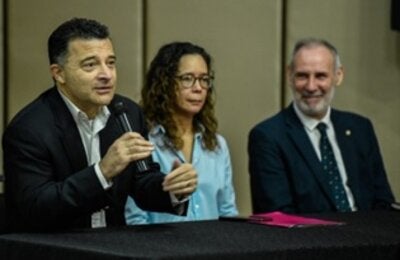 El Representante de OPS/OMS Paraguay, Dr. Marcelo Korc, la Directora de Programas de Salud, Dra. Patricia Veiluba, y el Asesor del CLAP, Pablo Duran