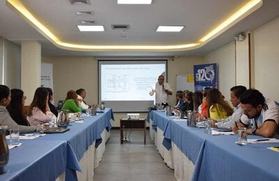 OPS/OMS capacita y entrega equipos a Ministerio de Salud Pública del Ecuador para prevenir enfermedades respiratorias