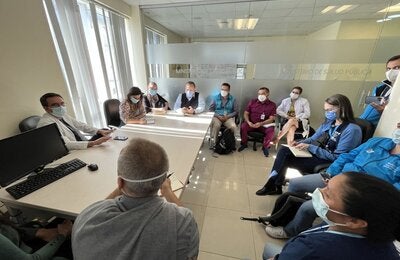 Ecuador trabaja con OPS/OMS en prevención de VIH y eliminación del sida en el país