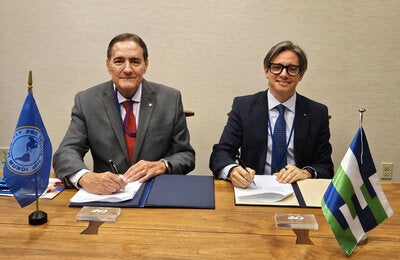 PAHO and CAF sign MOU