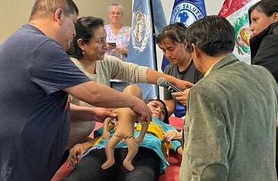 Participantes del taller entrenando