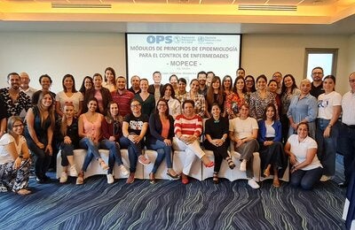 Fotografia final de los participantes