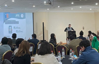 120 profesionales de los diversos niveles que integran la red asistencial del Ministerio de Salud se reunieron para reflexionar sobre la experiencia en la implementación de esta estrategia de gestión remota.