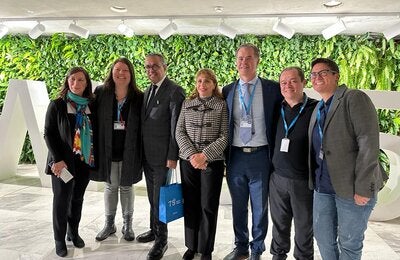 Participantes con el Dr. Tedros