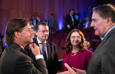 Dr. Barbosa thanked the President of Uruguay, Luis Lacalle Pou, and highlighted the country's National Integrated Health System (SNIS)