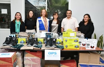 Foto de la entrega de insumos a las autoridades de Chaco