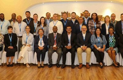 Se reúnen para erradicar la lepra