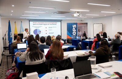 lucha multisectorial contra la resistencia antimicrobiana