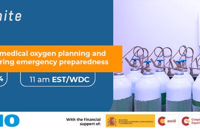 Foto de varios tanques de oxígeno. Logo ËMT ignite"+ logo of the Pan American Health Organization (PAHO/WHO). EMT Ignite ""Digital tools for Medicinal oxygen planning and Management during emergency preparedness"