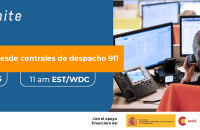 persona frente a monitores de computadora. logo EMT Ignite