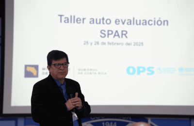 Director de Vigilancia de la Salud durante sus palabras de bienvenida