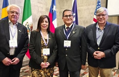 En la capital chilena se llevó a cabo el XII Simposio Internacional de Epilepsia, titulado “Revisitando la teoría, actualizando la práctica”.