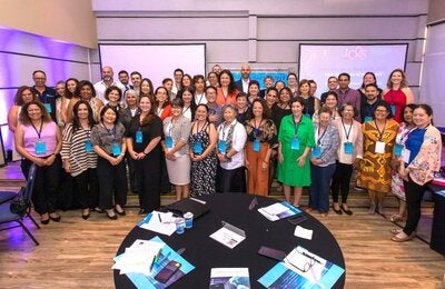 BIREME team with members of the VHL Network from Latin America and the Caribbean, gathered in São Paulo (Brasil), in November 2023. 