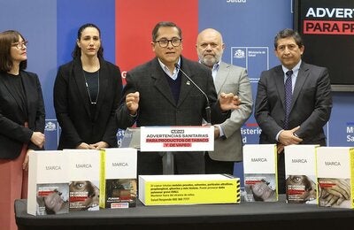 Desde el martes 20 de mayo entró en vigor la nueva Ley 21.642, que regula la venta y publicidad de cigarrillos electrónicos o vapeadores, con y sin nicotina, en Chile. 