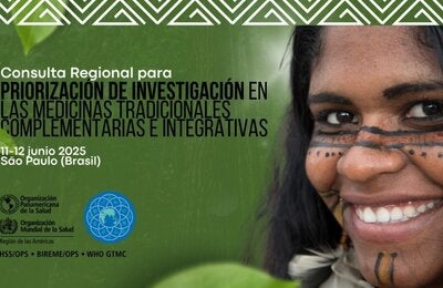 Banner verde con patrones geométricos blancos, logos institucionales (OPS/OMS), texto informativo sobre la Consulta Regional para la Priorización de Investigación en Medicinas Tradicionales, Complementarias e Integrativas, y una mujer sonriente sosteniendo a su bebé. São Paulo, Brasil, 11-12 junio 2025.