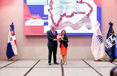 Ministro de Salud recibe premio internacional otorgado a RD por la ejecución de la estrategia HEARTS