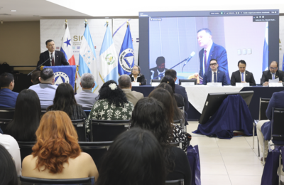 Primer foro Parlacen y OPS