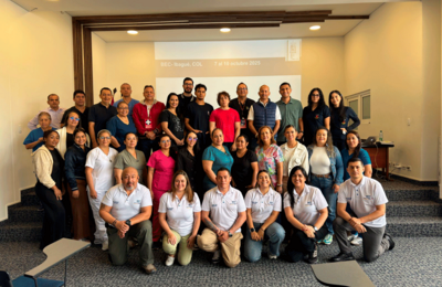 Grupo de personas que asistieron al taller