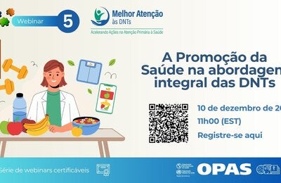 uma pessoa trabalhando em uma mesa