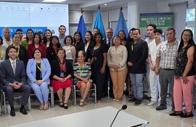 Asistentes a la celebración del 25 aniversario BVS Honduras