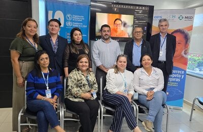 Equipo de trabajo analizando avances de la BIRMM