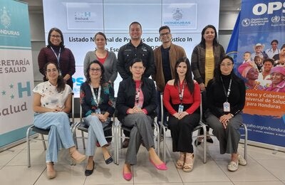 Equipo 1 de evaluación de pruebas in vitro