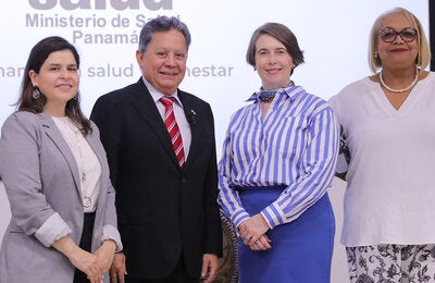 Fotografía de autoridades en Taller para el fortalecimiento de capacidades en comunicación de riesgos y participación comunitaria para enfermedades inmunoprevenibles.