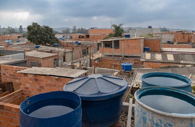 Instalaciones precarias de saneamiento